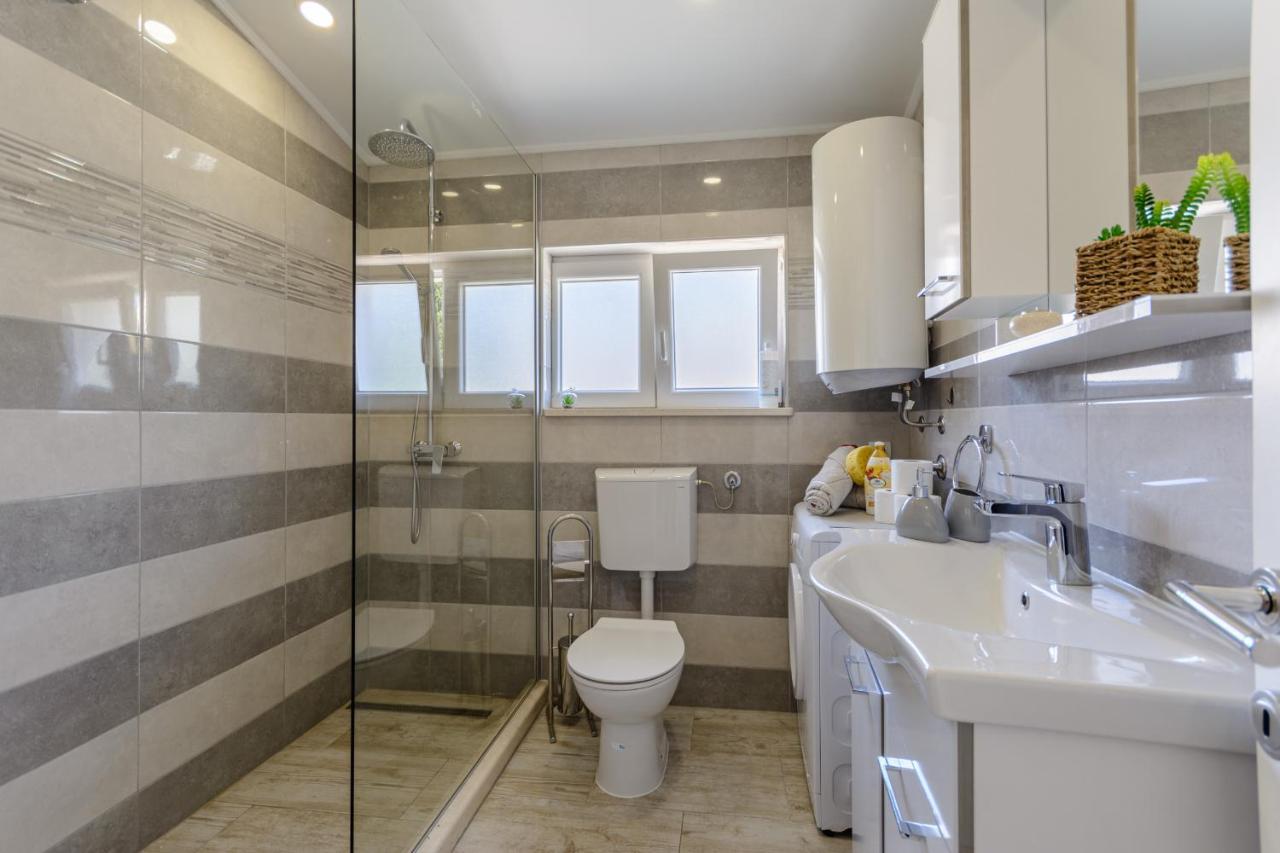 Apartment Darka 2 Sumartin Zewnętrze zdjęcie